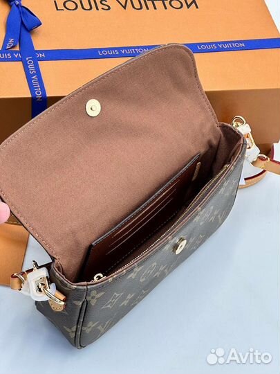 Сумка клатч Louis Vuitton lvy