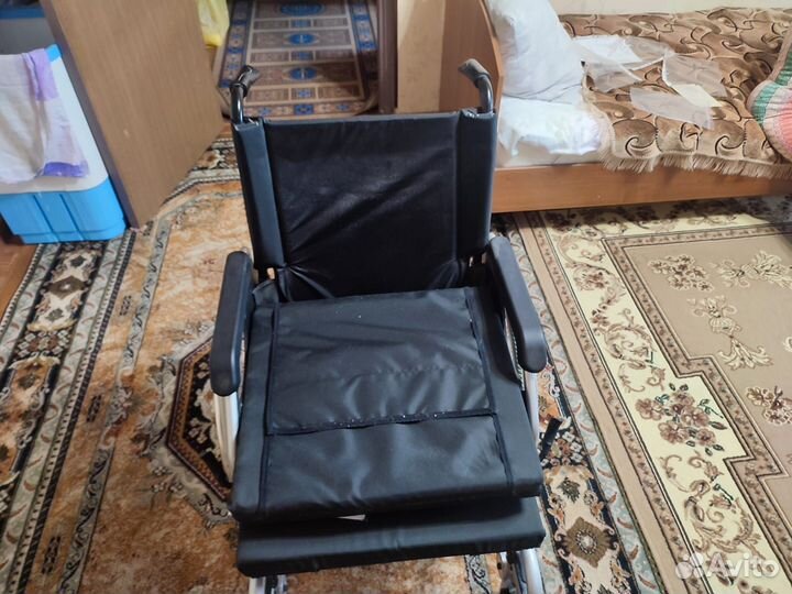 Инвалидная коляска новая