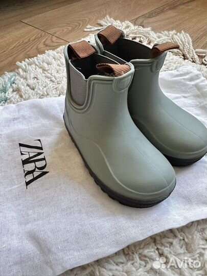 Резиновые сапоги zara 22