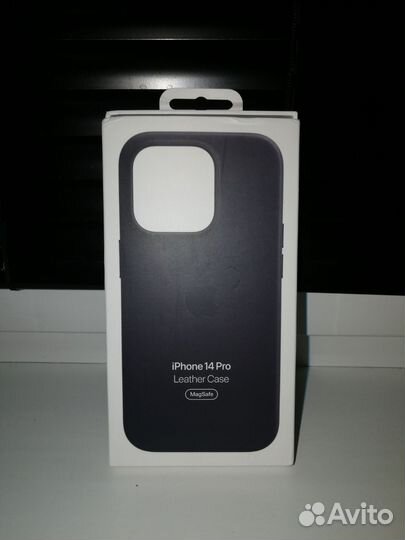 Оригинальный чехол на iPhone 14 pro