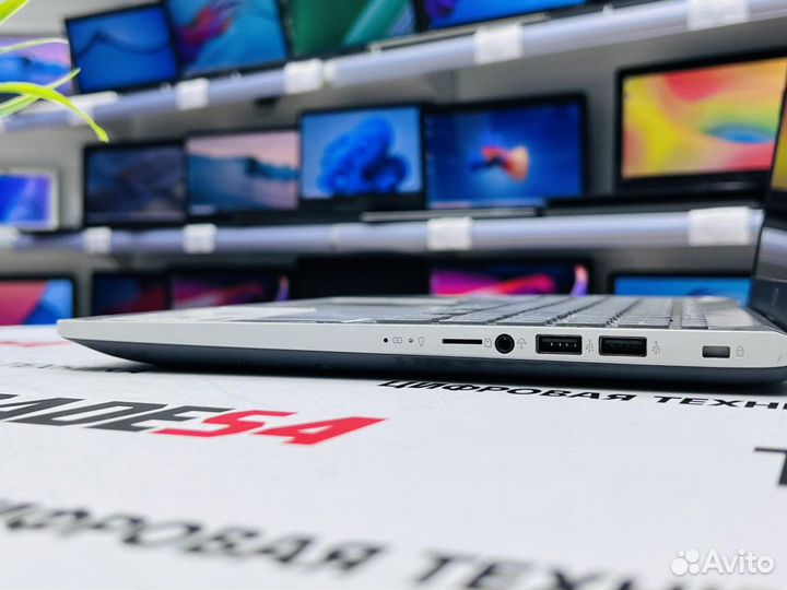 Ультрабук Asus 15.6