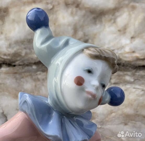 Фарфоровая статуэтка Nao Lladro