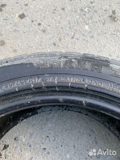 Nokian Tyres Hakka Z 235/45 R17