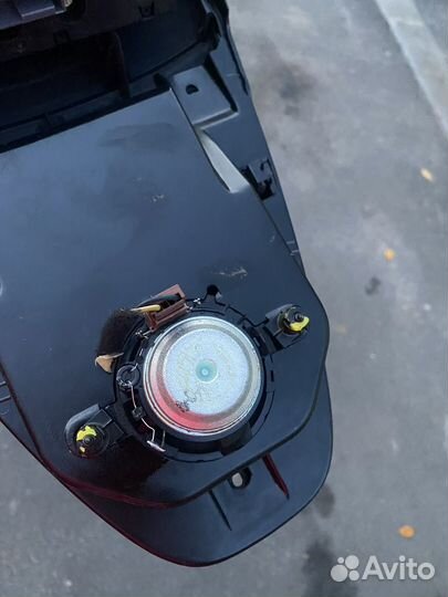 Центральная консоль с экраном Opel Corsa D