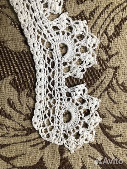 Воротнички кружевные
