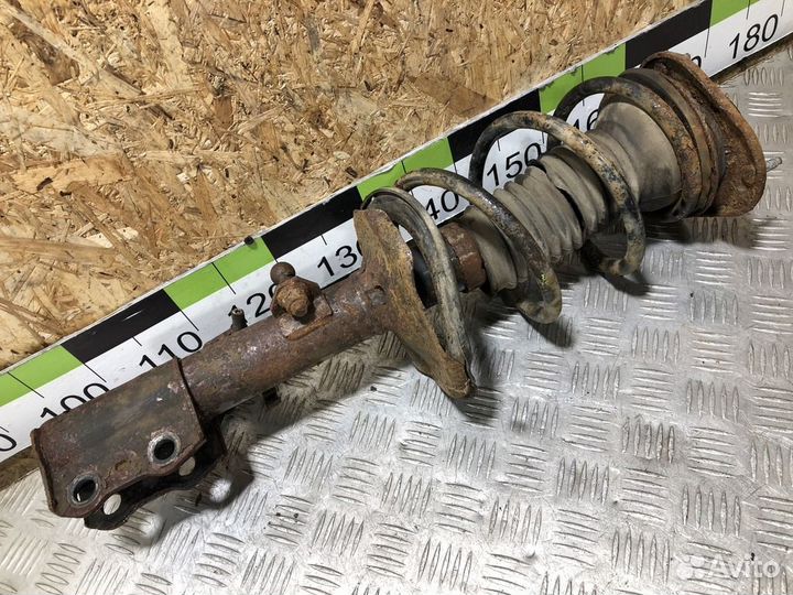 Амортизатор передний правый Toyota Corolla e120