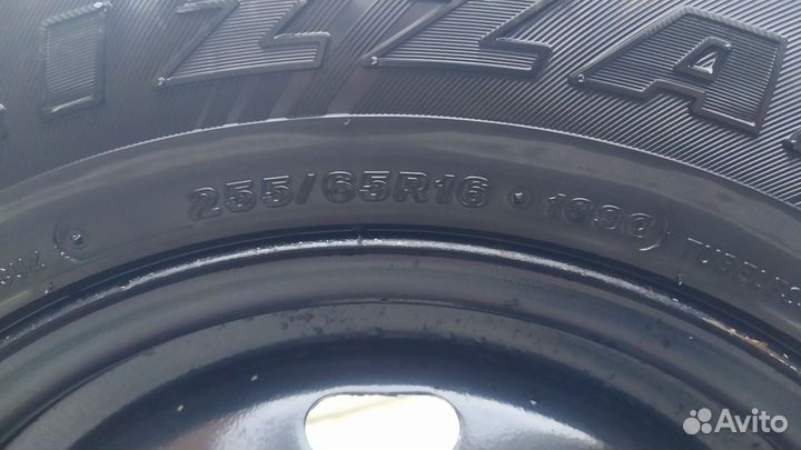 Bridgestone Blizzak DM-Z3 255/65 R16