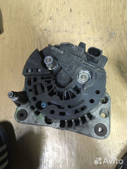 Генератор 037903025L VW Golf 4 70A