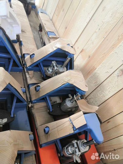 Рохля,рохли (тележка гидравлическая)