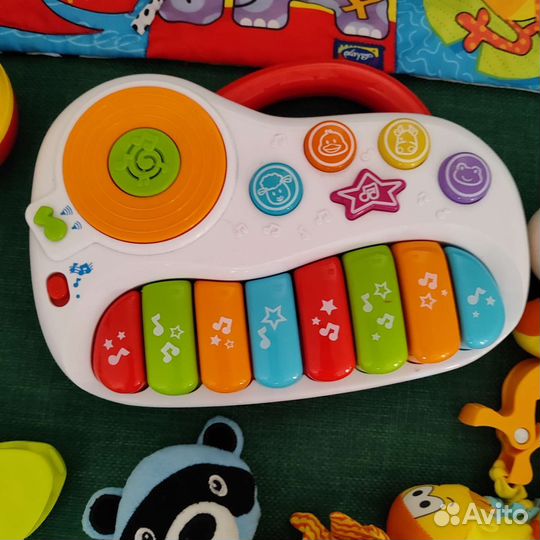 Детские развивающие игрушки пакетом