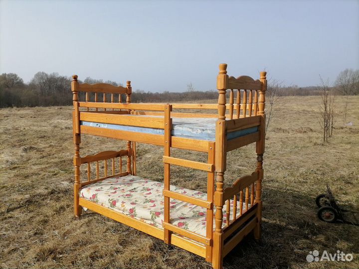 Детская двухярусная кровать с матрасом бу