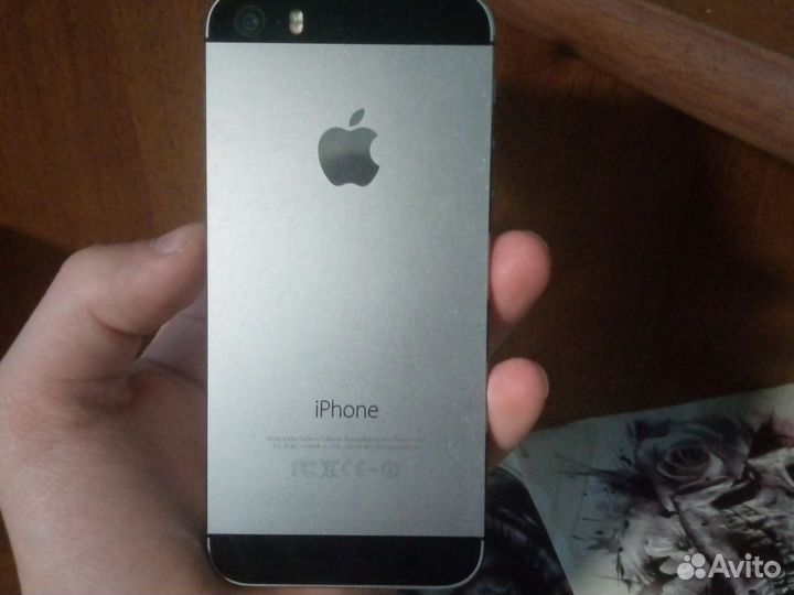 iPhone 5S, 16 ГБ