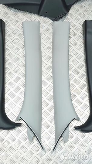 Накладка (кузов внутри) Mazda 3 BK рестайлинг (200