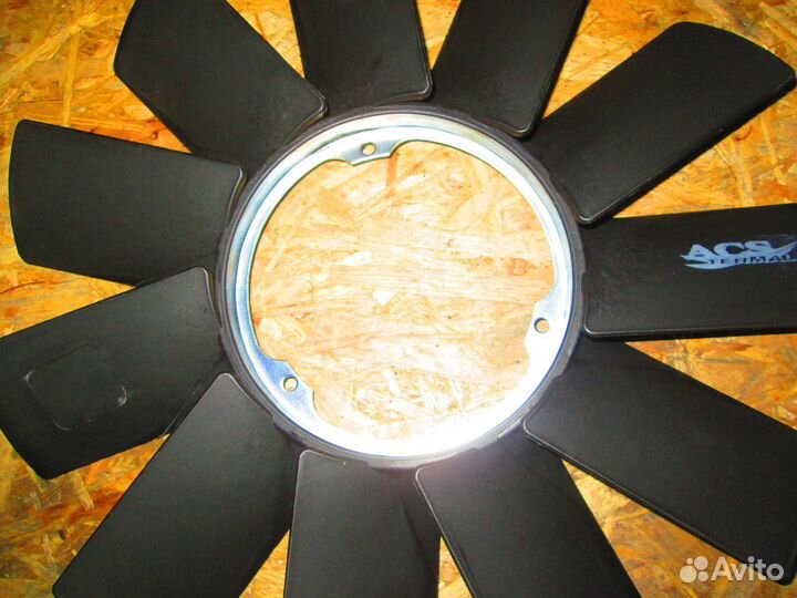 Крыльчатка вискомуфты вентилятора 1712058 BMW