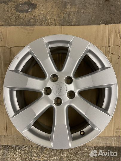 Диск литой R18 Mitsubishi