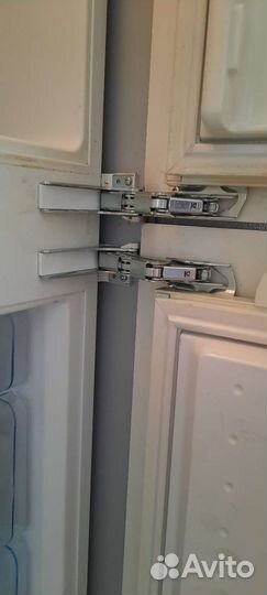 Замена петель ремонт на встроенном холодильнике