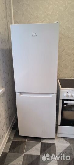 Холодильник новый