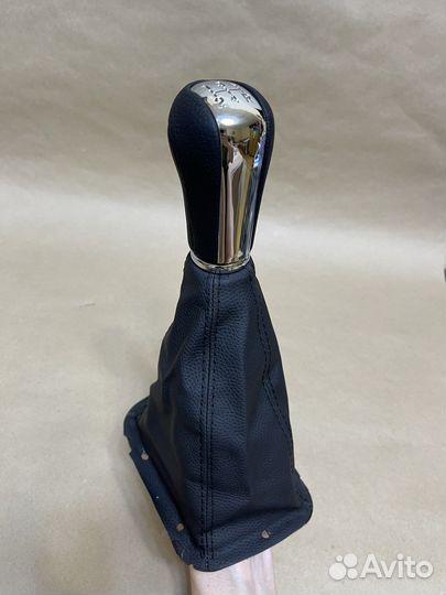 Ручка кпп toyota avensis t250 с чехлом в комплекте