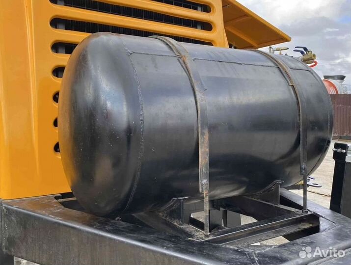 Водобак автобетоносмесителя Тигарбо