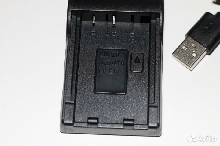 Зарядное устройство для Canon LP-E17