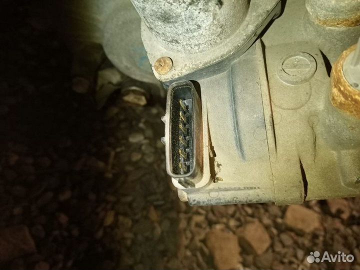 Раздаточная коробка Toyota Sequoia UCK45 2UZ-FE