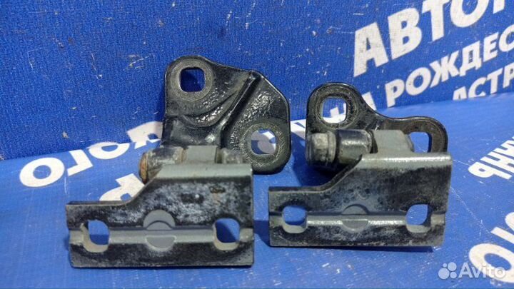 Петля двери Bmw E65 седан N62B44 2004