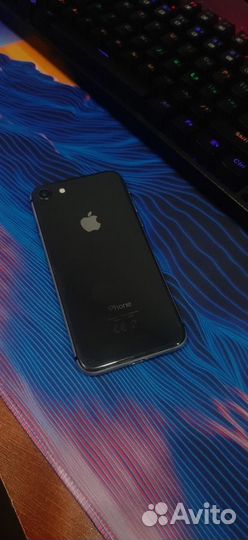 iPhone 8, 64 ГБ