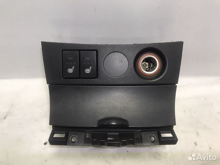 Консоль подогрева сидений/пепельница Mazda 3 BK