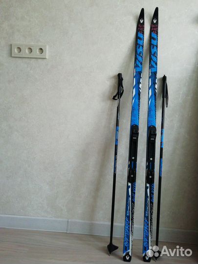 Лыжи беговые подростковые