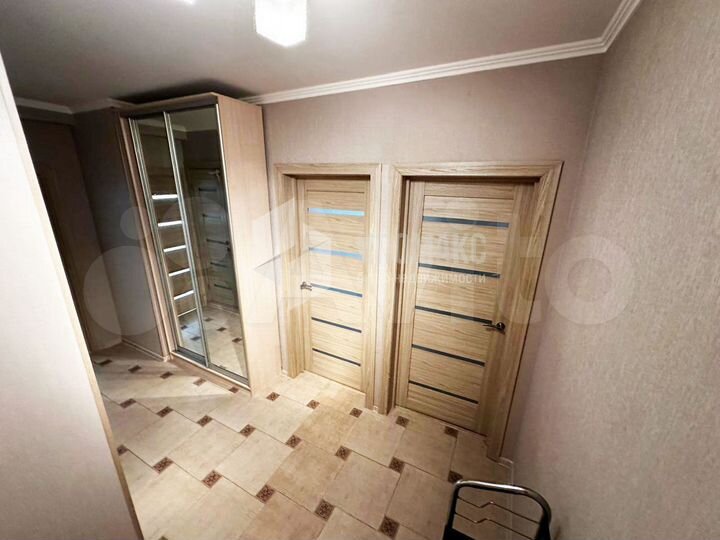 2-к. квартира, 61 м², 5/17 эт.