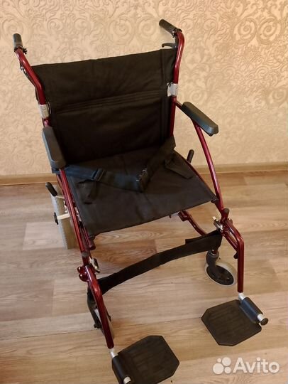 Коляска инвалидная