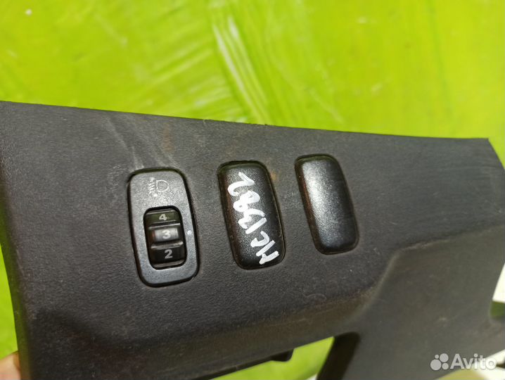 Кнопка корректора фар Mitsubishi Lancer 10