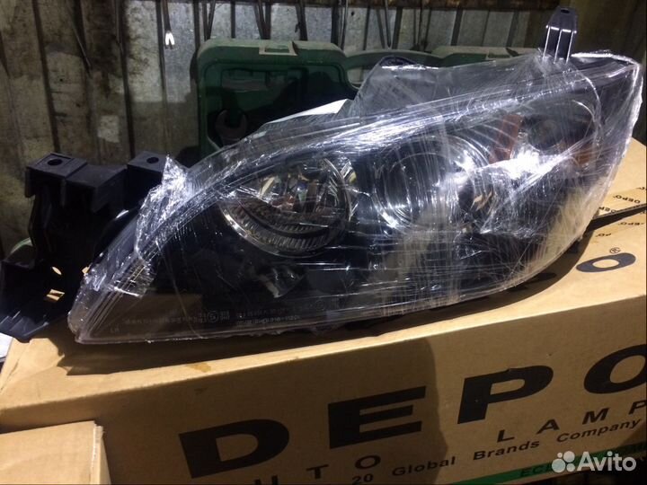 Фары для Mazda 3 BK седан и хетчбек