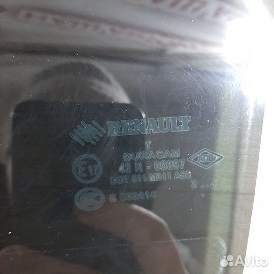 Стекло двери заднее левое Renault Fluence 2012