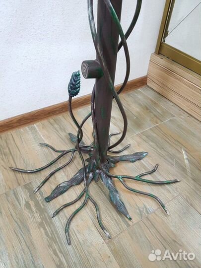 Кормушка из металла. Эксклюзив