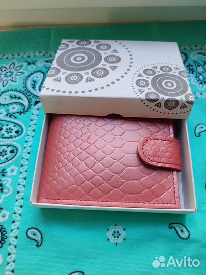 Кошелек кожаный новый женский