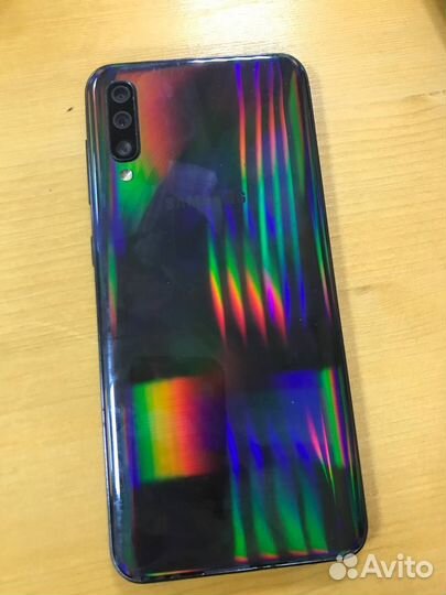 Samsung Galaxy A50, 4/64 ГБ