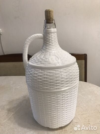 Бутыль стелянная в оплетке 5 л с ручкой
