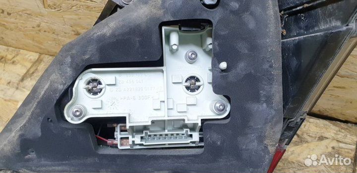 Фонарь левый Mercedes-Benz S-Class W221