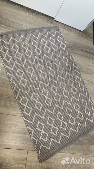 Коврик для ванной