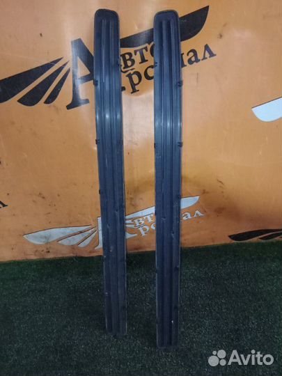 Накладка на порог салона передняя Volkswagen