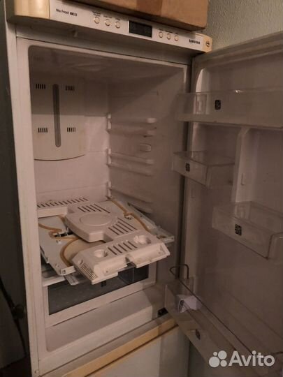 Холодильник на запчасти