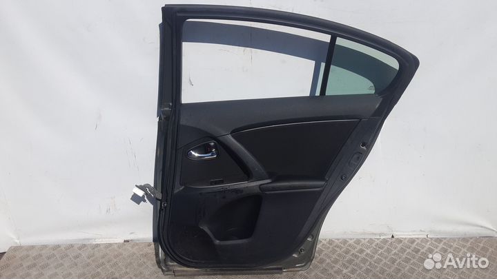 Дверь задняя правая toyota avensis T27 3-9 дней