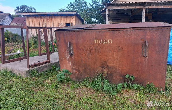 Бак для воды металлический 6 кубов
