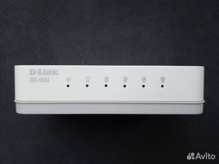 Коммутатор D-link DES-1005A