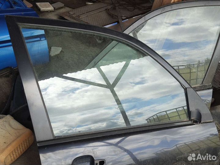 Стекло переднее правое RAV4 20