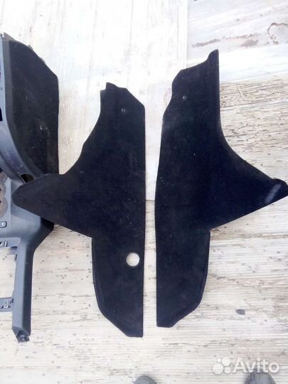 Подлокотник центральная консоль Шкода Октавия а5