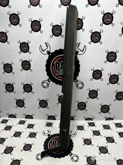 Накладка на порог наружная правая Hyundai Santa Fe