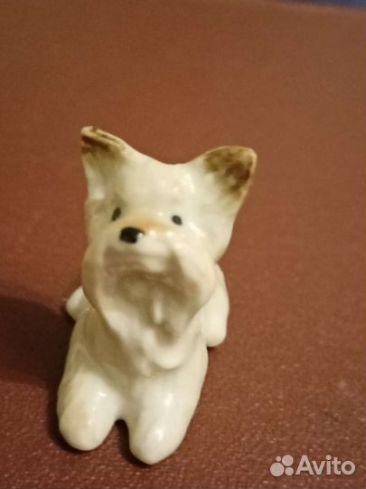 Миниатюрные статуэтки собачек