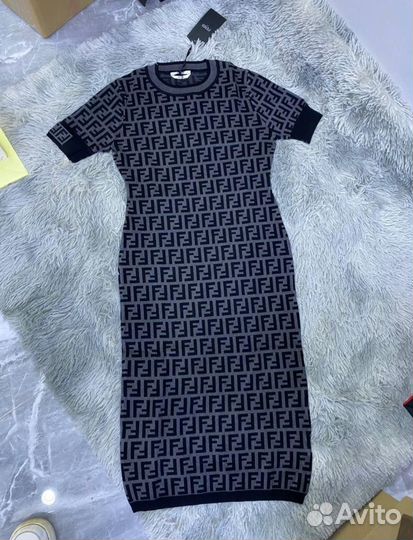 Платье fendi